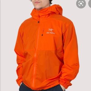 NWT Arc’teryx M’s Squamish Hoody /Trailblazer color / Size Medium